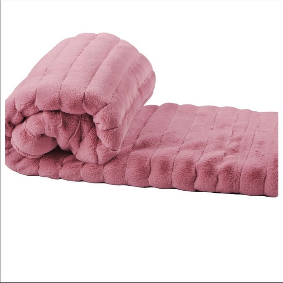 Sherpa Micro Mink Reversible Throw Blanket - Picture 3 of 3